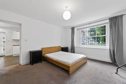 2 bedroom flat to rent, Talbot Road, Highgate, N6