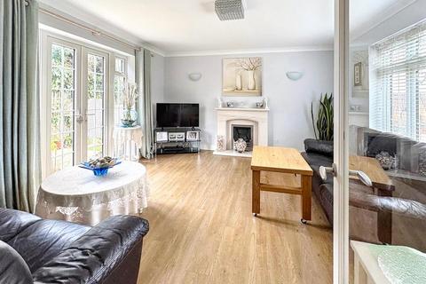 undefined, The Ridgeway, Tonbridge