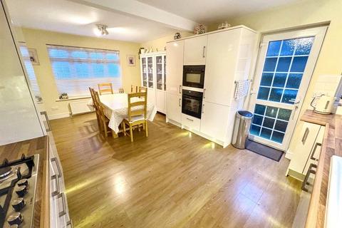 undefined, The Ridgeway, Tonbridge