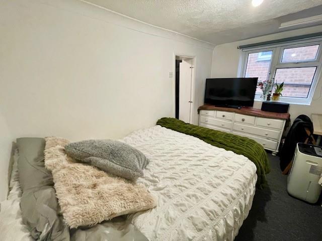 Bedroom.jpg