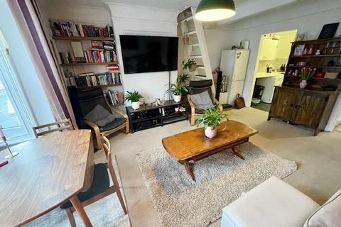 1 bedroom flat for sale, Station Road, Portslade BN41