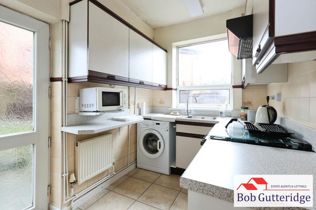 Fitted kitchen