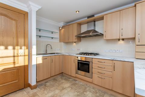2 bedroom flat for sale, Flat 7, Waverley South, East Links Road, Gullane, East Lothian, EH31 2AF