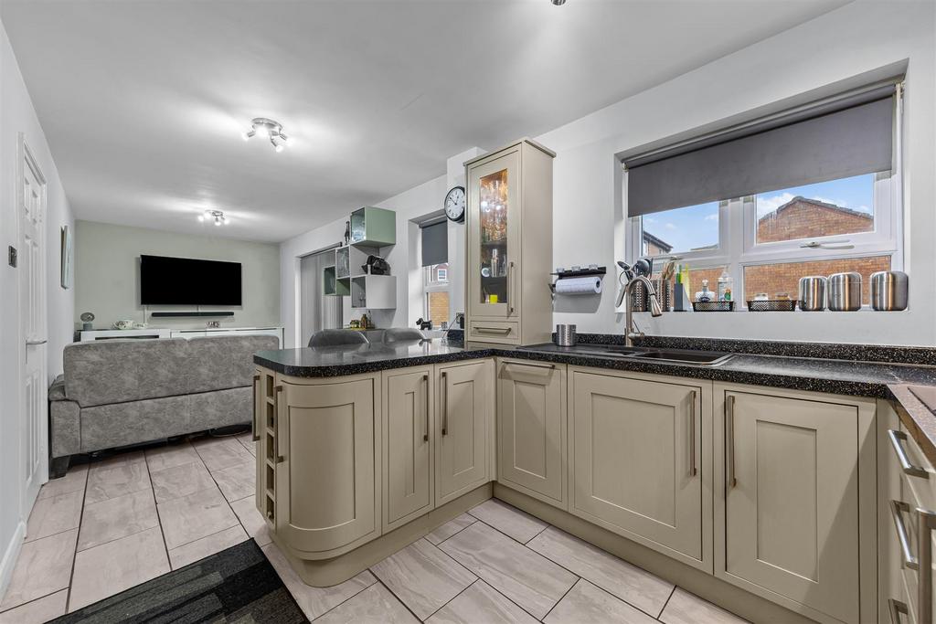 36 Wisteria Way Web23.jpg