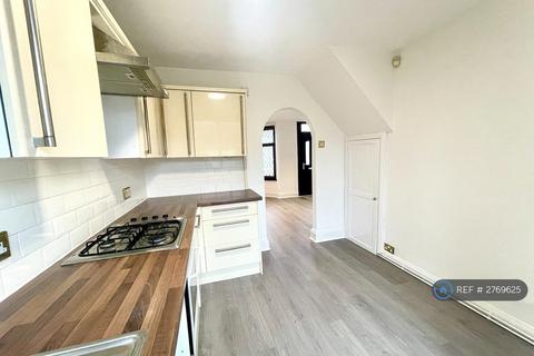 2 bedroom terraced house to rent, Lilac Avenue, Coventry, CV6