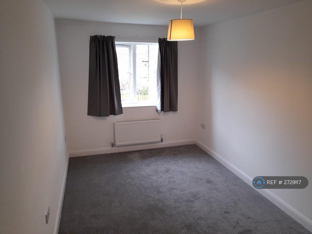 Bedroom 4 - Rear Middle