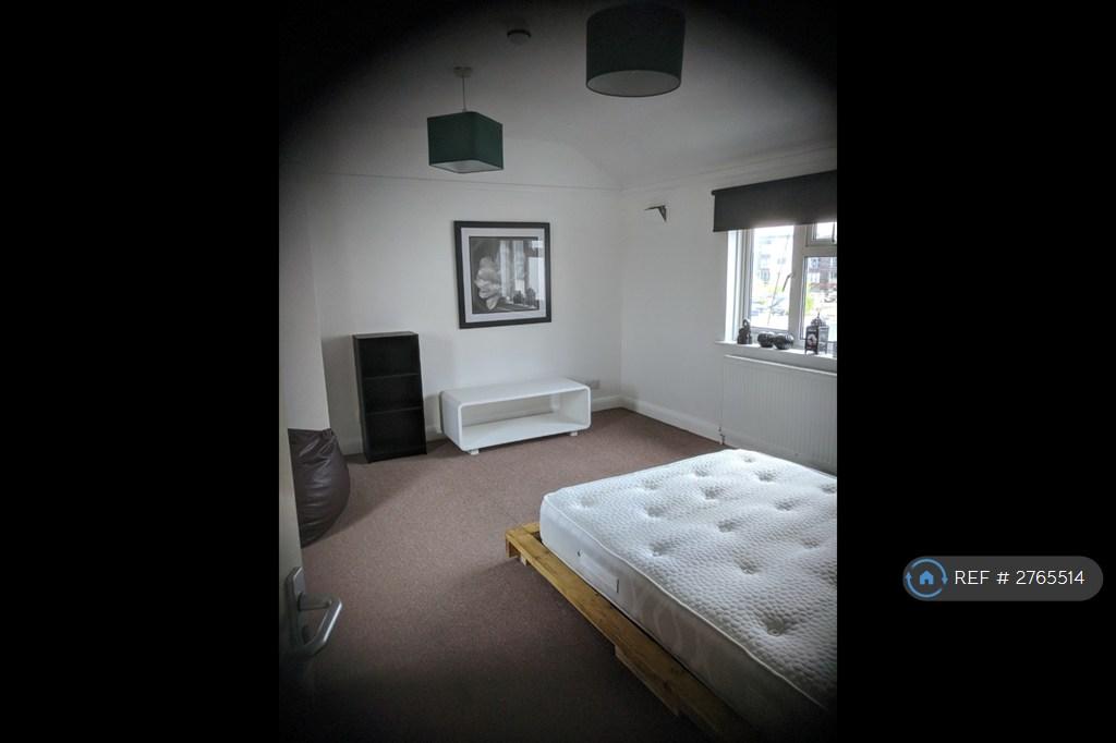 Upstairs Bedroom 3