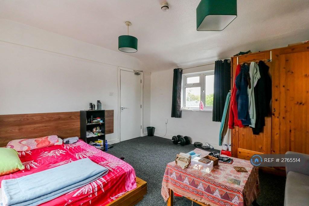 Upstairs Bedroom 3