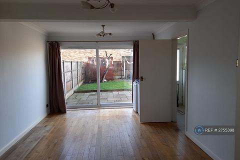 4 bedroom terraced house to rent, East Tilbury Road, Linford, Stanford-Le-Hope, SS17
