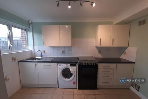 4 bedroom terraced house to rent, East Tilbury Road, Linford, Stanford-Le-Hope, SS17