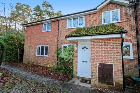 undefined, Shaftesbury Mount, Camberley GU17