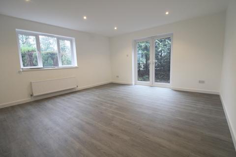 undefined, Shaftesbury Mount, Camberley GU17