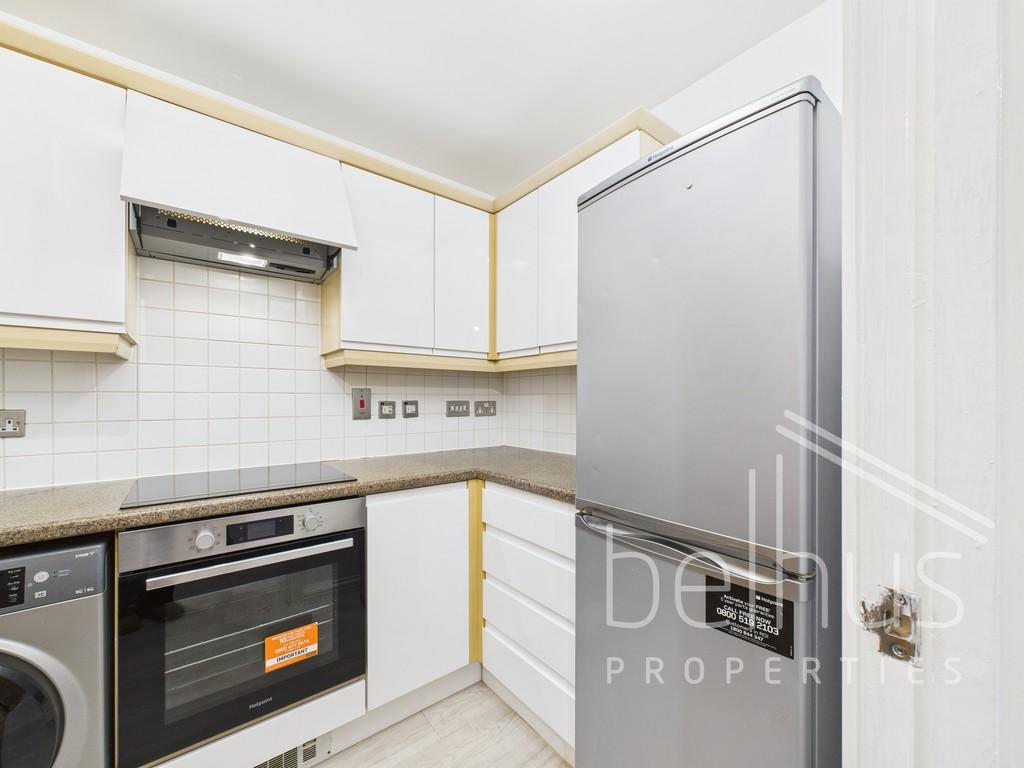 Kitchen 002