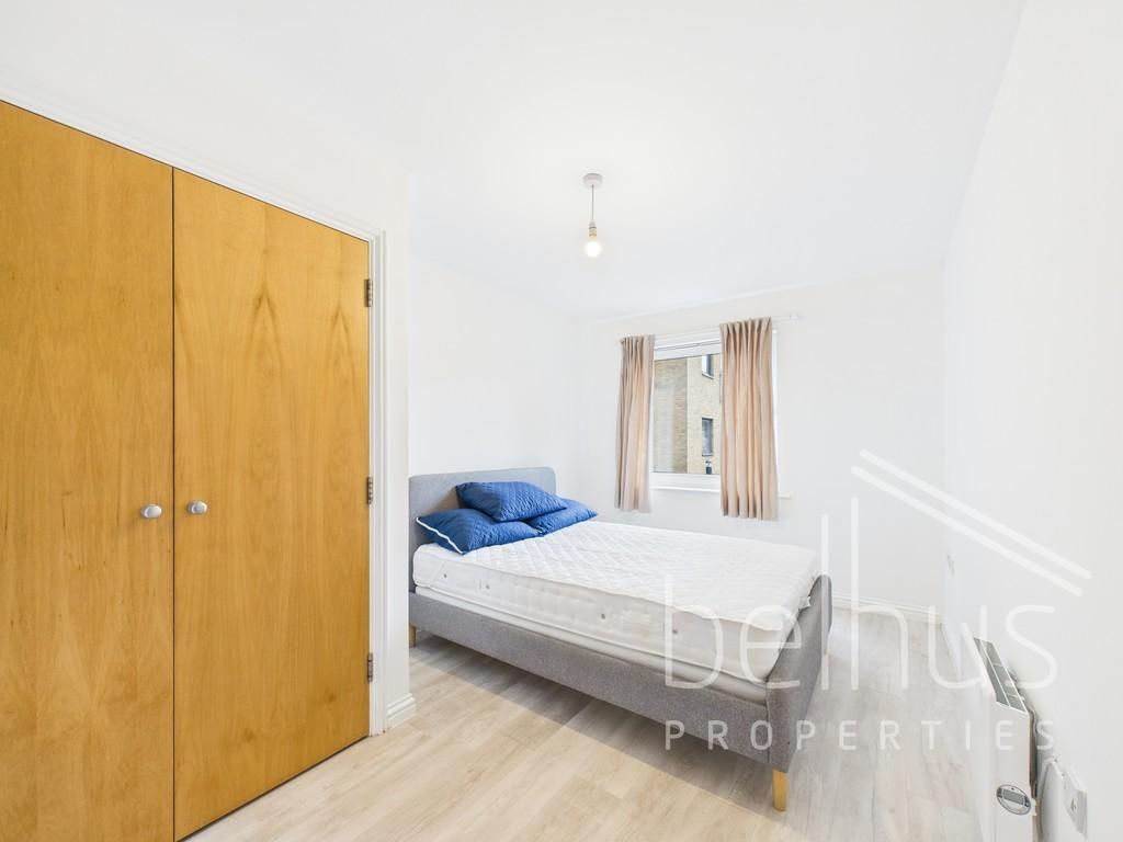 Bedroom 004