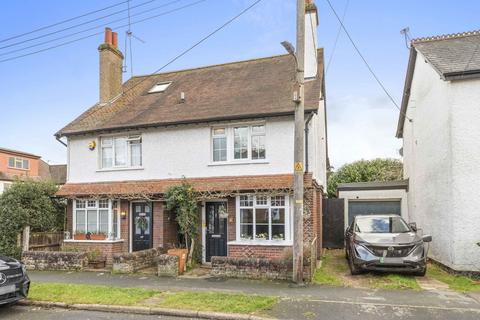 undefined, Pineapple Road, Amersham