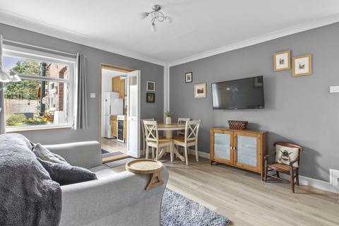 undefined, Pineapple Road, Amersham