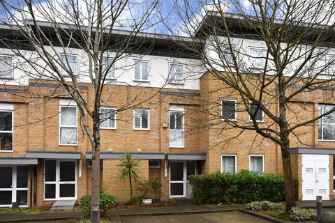 undefined, Highwood Close, Southwark, London, SE22 8NH, SE22