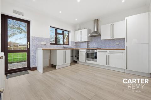 undefined, Highlands Crescent, Bowers Gifford, SS13