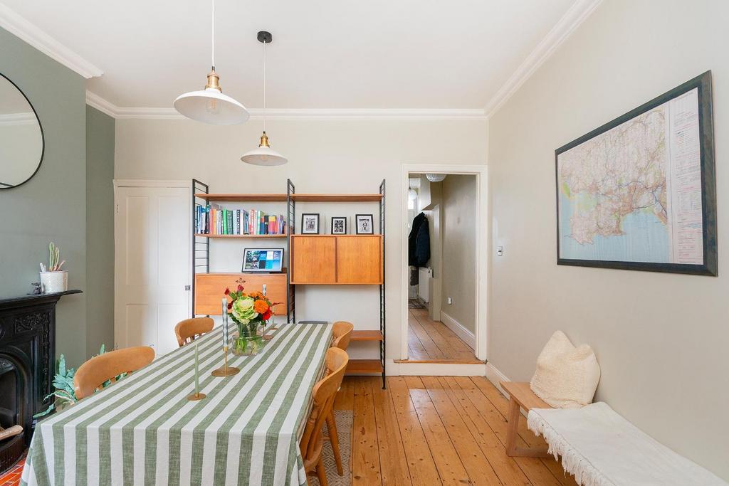 1 W8 VRBR - Dining Room D.jpg