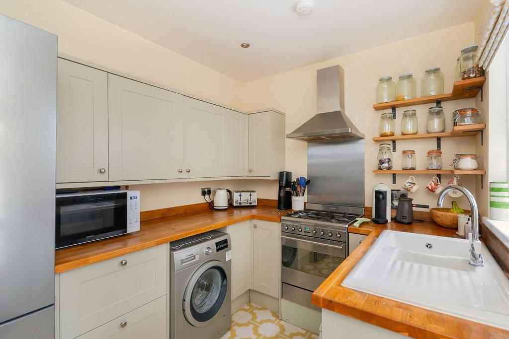 1 W8 VRBR - Kitchen B.jpg