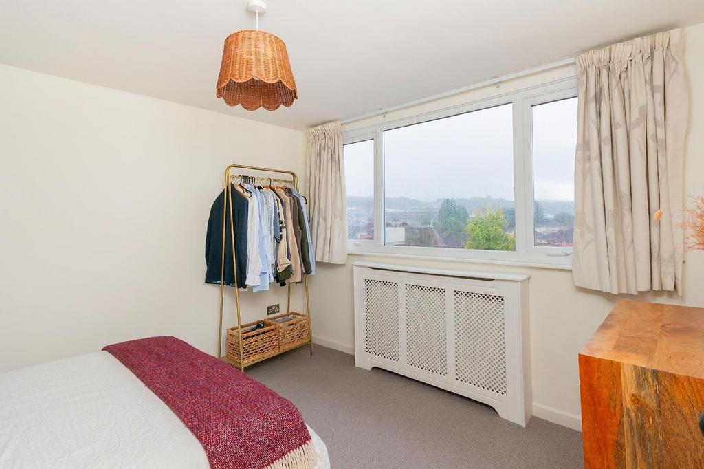 1 W8 VRBR - Bedroom L.jpg