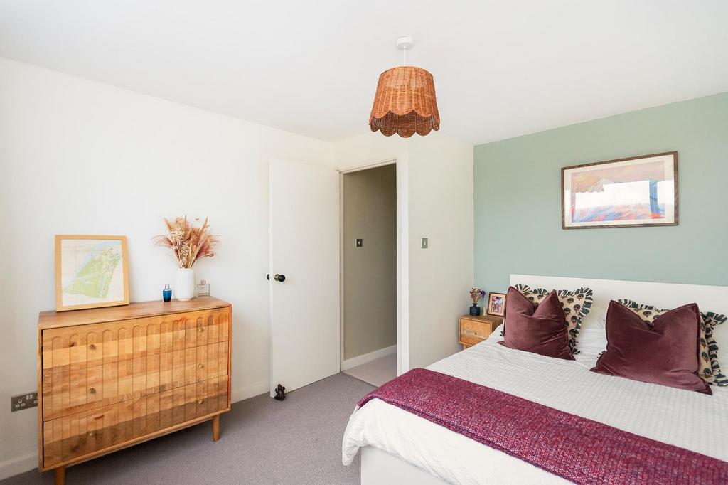 1 W8 VRBR - Bedroom J.jpg