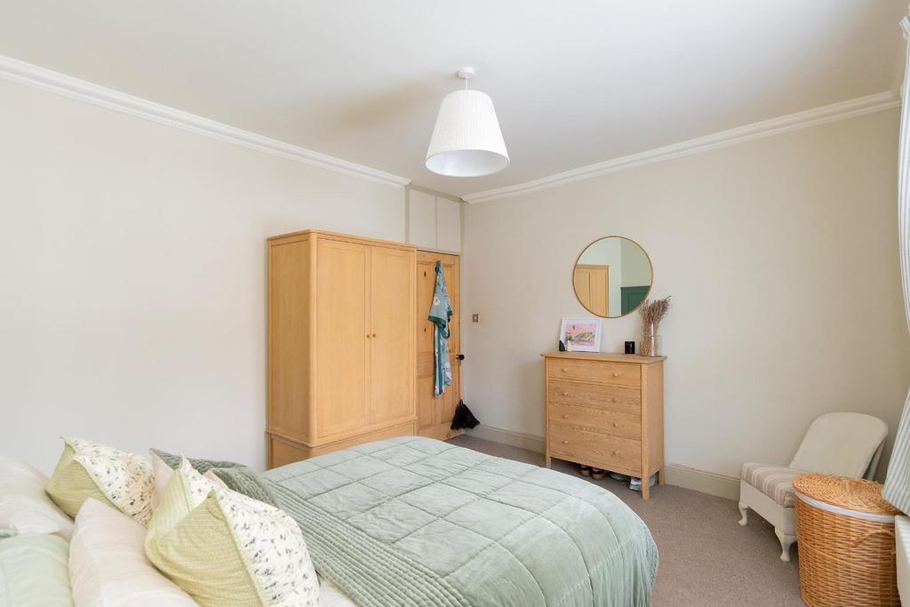 1 W8 VRBR - Bedroom B.jpg