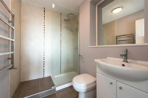 2 bedroom flat to rent, Worple Road, Merton SW20