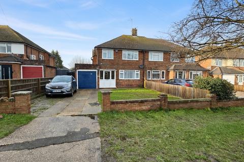 3 bedroom semi-detached house for sale, Wendover Way, Aylesbury HP21