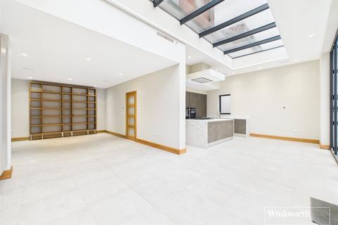 4 bedroom detached house for sale, Shirehall Park, Hendon NW4