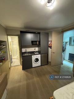 undefined, Alleyndale Road, Dagenham, RM8