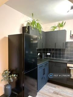 3 bedroom end of terrace house to rent, Stanbury Walk, Manchester, M40