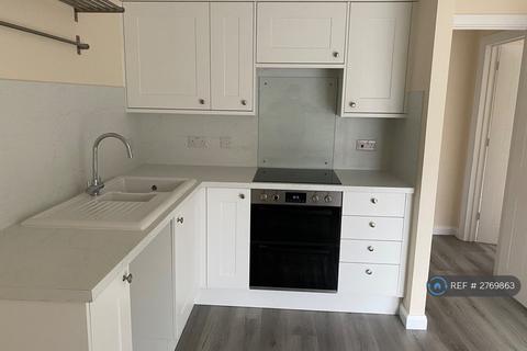 undefined, London Road, Isleworth, TW7
