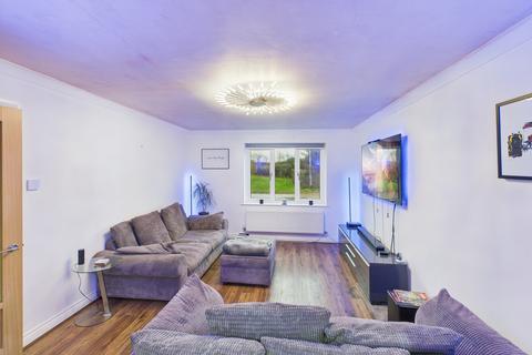4 bedroom detached house for sale, Holdenby Court, Portsmouth PO3