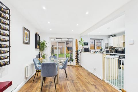 4 bedroom detached house for sale, Holdenby Court, Portsmouth PO3