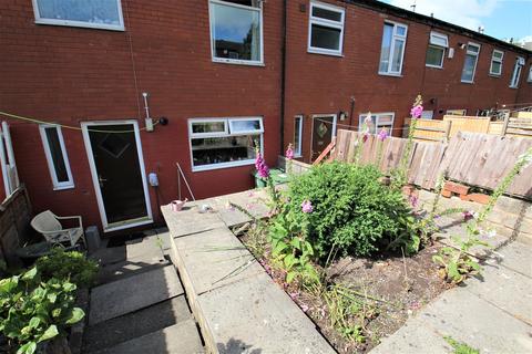 2 bedroom terraced house to rent, Hyde Park Close, Hyde Park, Leeds, LS6 1SF