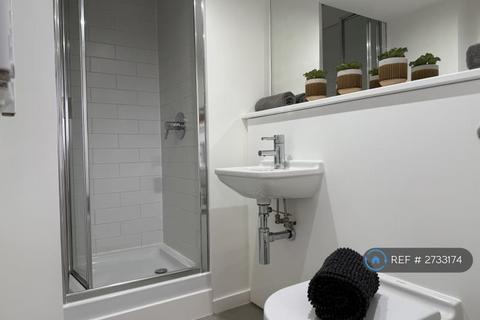 undefined, Saxton, Leeds, LS9