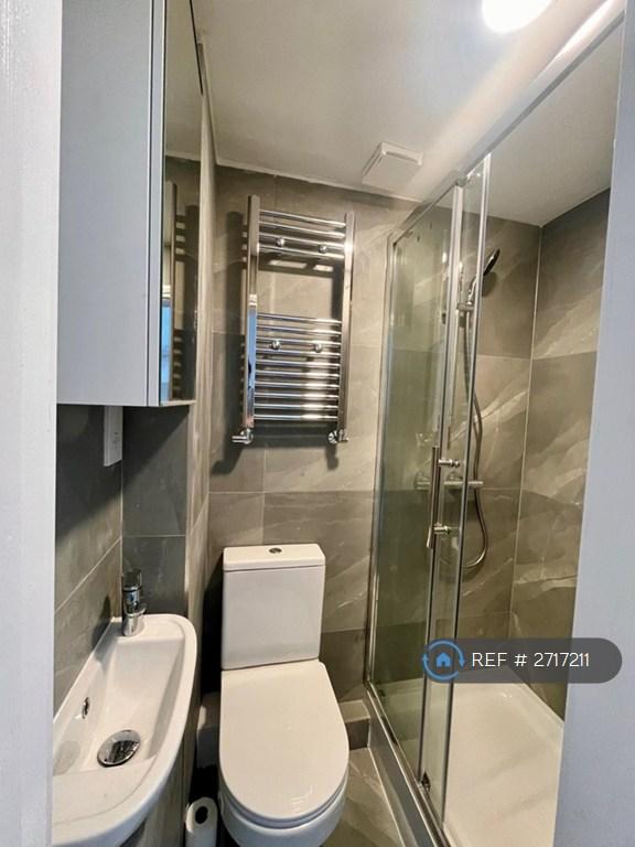 Ensuite Bathroom