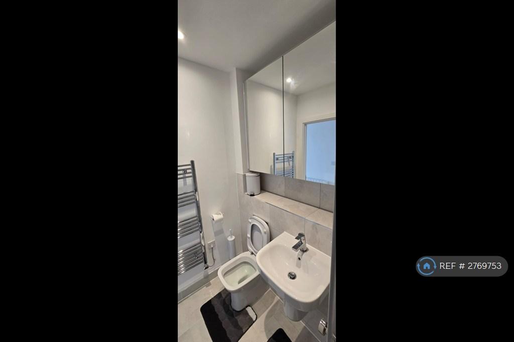 Ensuite Bathroom
