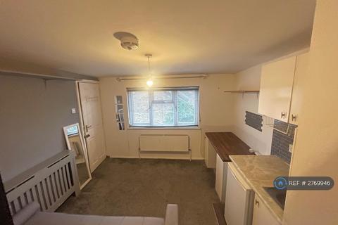 Studio to rent, Hertslet Road, London, N7