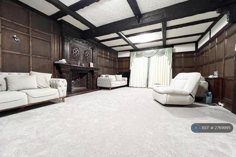 undefined, Curtis Road, Hornchurch, RM11