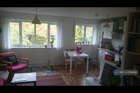 undefined, Allendale Close, London, SE5