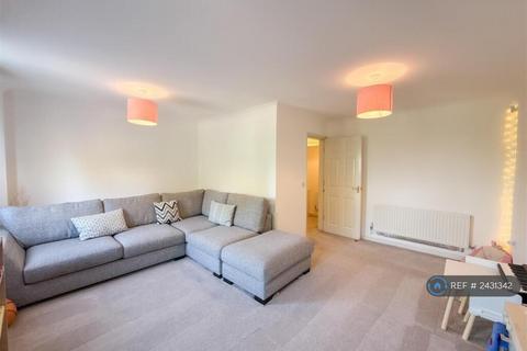 3 bedroom semi-detached house to rent, Gateshead, Gateshead, NE8