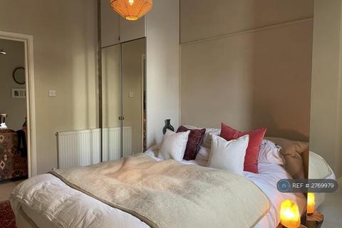 1 bedroom flat to rent, Gloucester Street, Clifton, Bristol, BS8