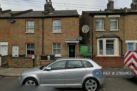 2 bedroom terraced house to rent, Albany Road, Brentford, TW8