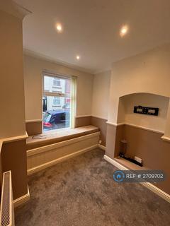3 bedroom terraced house to rent, Grove Street, Newcastle-Under-Lyme, ST5