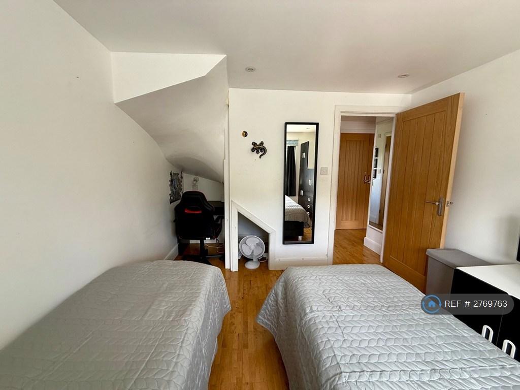 Double Room (Private)