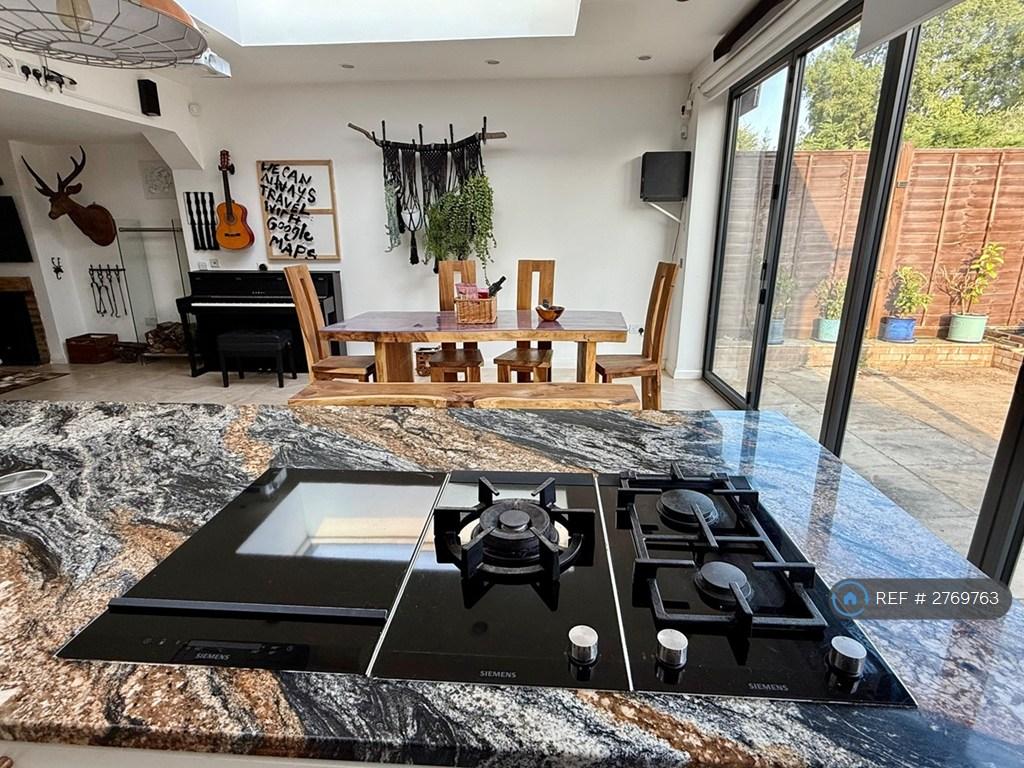 Kitchen (Shared)