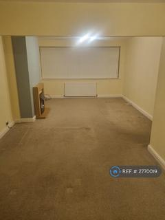 3 bedroom semi-detached house to rent, Wheatley Hills, Doncaster, DN2