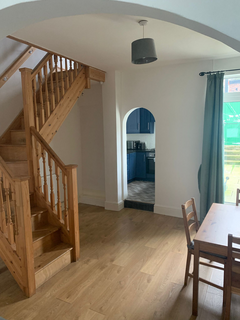2 bedroom terraced house to rent, Vale Road, Woolton L25